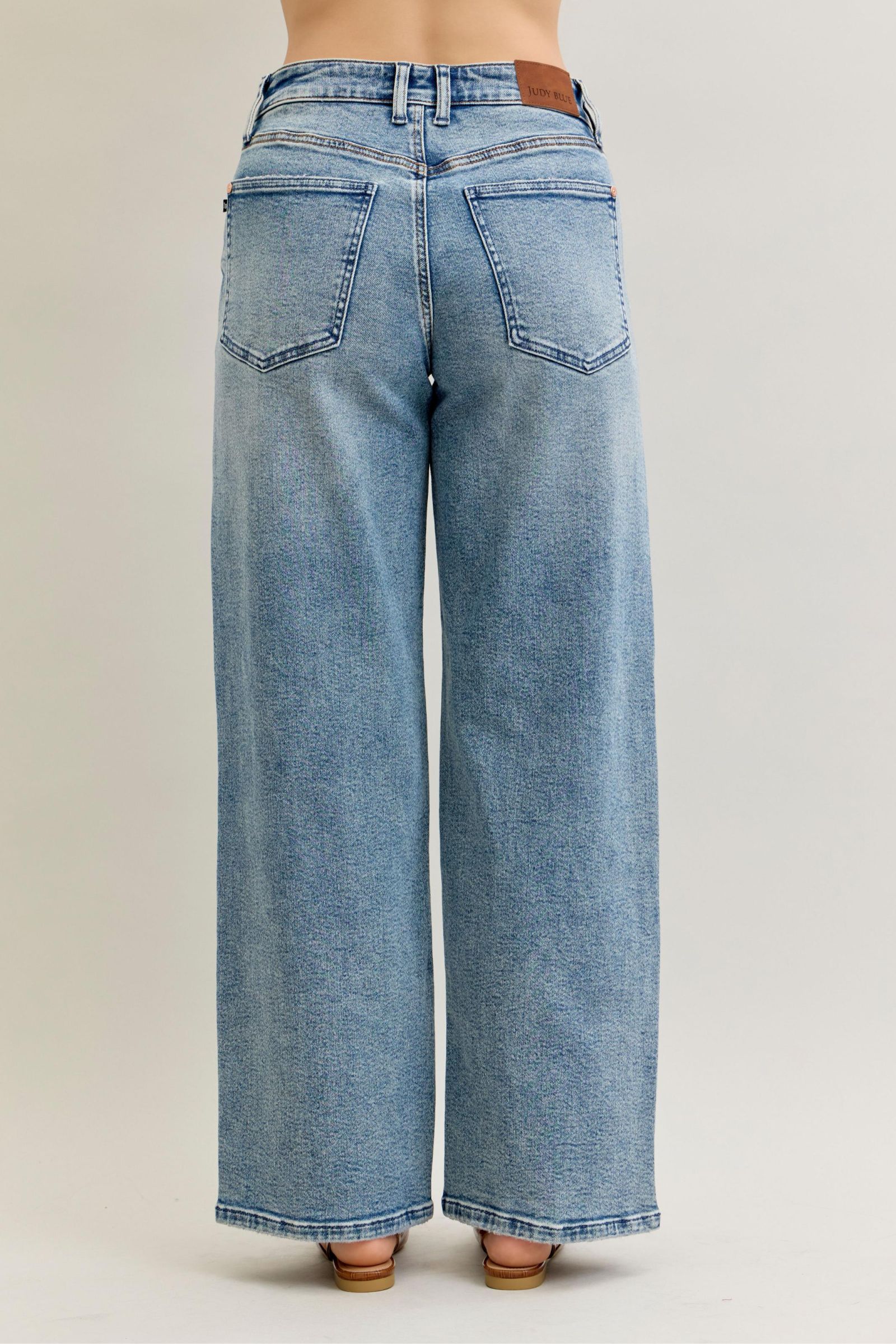 Wilhemina Vintage Wash Wide Leg Jeans
