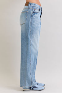 Khloe Rigid Magic Twisted Side Seam Jean